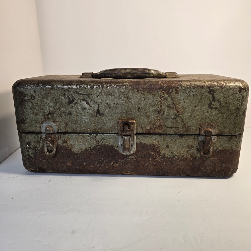 Vintage Metal Toolbox Rustic Industrial Steel Storage Chest 3-Latch Green Gray